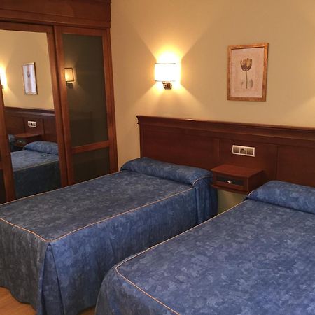 Hostal Tio Pepe II Bembibre  Ruang foto