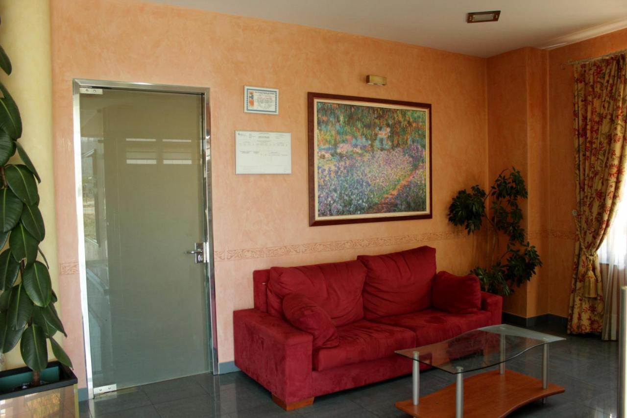 Hostal Tio Pepe II Bembibre  Bagian luar foto